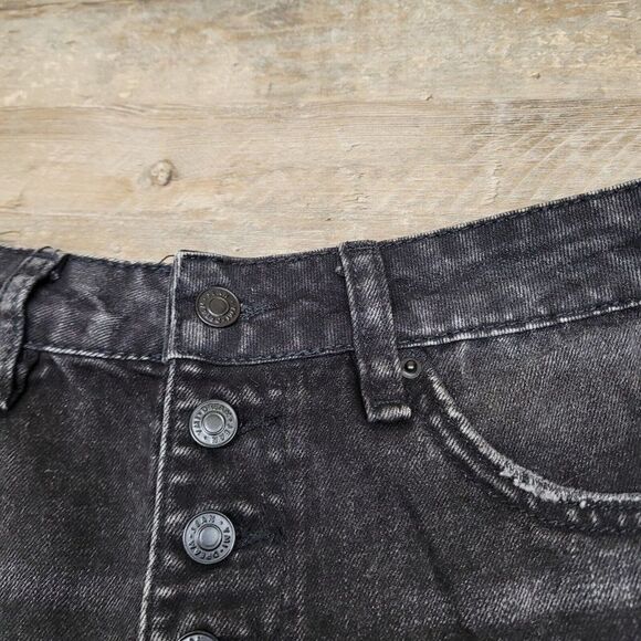 YMI High Rise Dream Fit Shorts Black Dark Wash Womens 11 / 30 Button Fly Denim - Picture 6 of 13